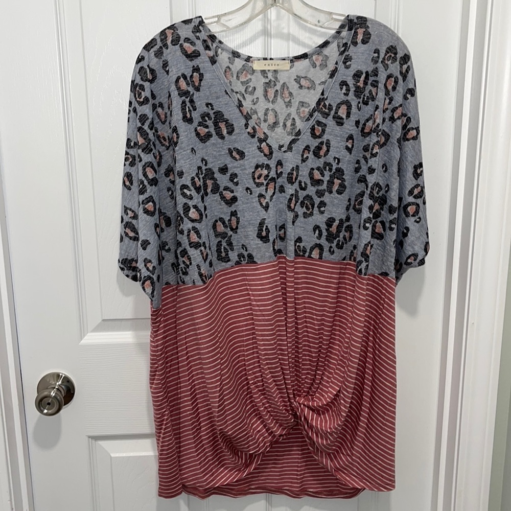 Entro Leopard Stipe Short Sleeve V-Neck Plus Size Shirt